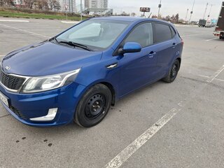 2013 Kia Rio 4-speed III, синий, 800000 рублей, вид 2