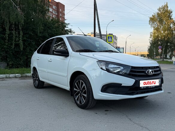 2023 Lada (ВАЗ) Granta I Рестайлинг, белый, 900000 рублей