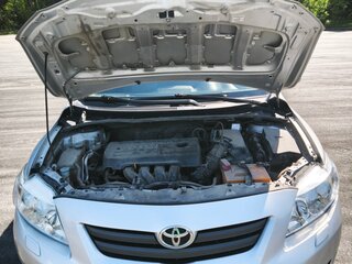 2008 Toyota Corolla X (E140, E150), серебристый, 700000 рублей, вид 3