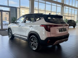 2026 Kia Seltos I Рестайлинг, белый, 3139000 рублей, вид 4