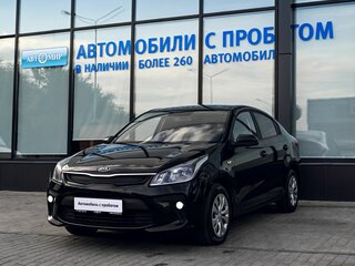 2017 Kia Rio IV, чёрный, 1099000 рублей, вид 1