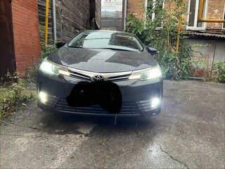 2016 Toyota Corolla XI (E160, E170, E180) Рестайлинг 1, чёрный, 1750000 рублей, вид 3