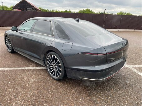 2023 Hyundai Grandeur VII, серый, 3580000 рублей, вид 3