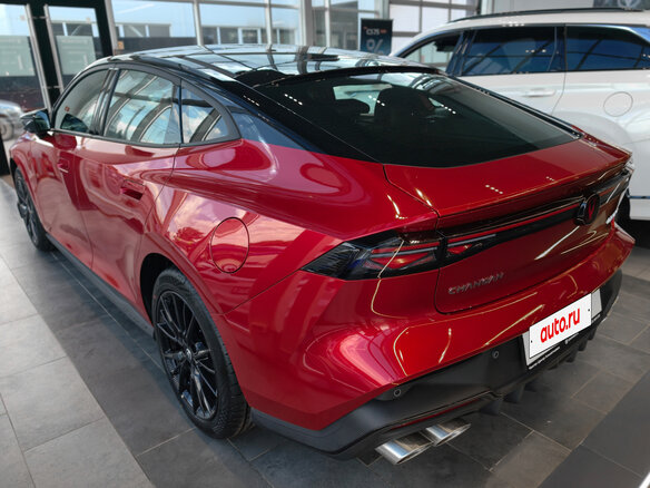 2026 Changan UNI-V I Рестайлинг 2, красный, 3499900 рублей - вид 1