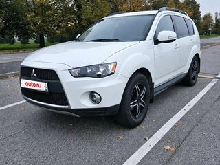 2010 Mitsubishi Outlander II Рестайлинг, белый, 780000 рублей, вид 1
