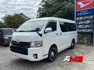 2017 Toyota HiAce H200 Рестайлинг, белый, 4640000 рублей, вид 1