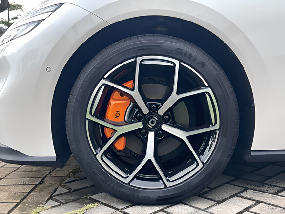 2026 Changan Qiyuan A06 28.39 kWh, серебристый, 2900843 рублей - вид 8