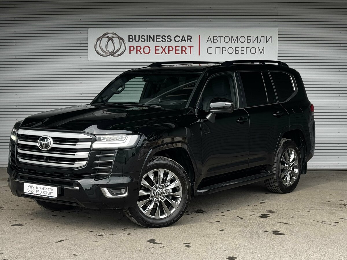 Открыть фотографии: Toyota Land Cruiser 300 Series