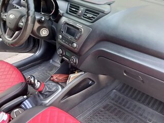 2013 Kia Rio 5-speed III, серый, 720000 рублей, вид 2