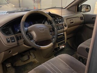 2001 Toyota Sienna I Рестайлинг, серебристый, 650000 рублей, вид 4