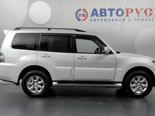 2015 Mitsubishi Pajero IV Рестайлинг 2, белый, 2310000 рублей, вид 5