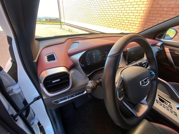 2023 Geely Coolray I, белый, 1890000 рублей - вид 10
