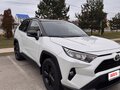 2021 Toyota RAV4 V (XA50), белый, 3850000 рублей - вид 1