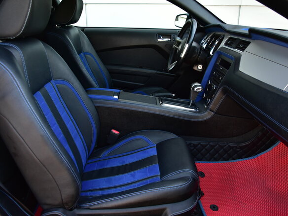 2011 Ford Mustang V Рестайлинг, белый, 1750000 рублей - вид 11