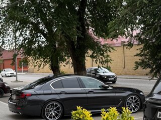 2022 BMW 5 серии 530i VII (G30/G31/G38) Рестайлинг, чёрный, 5500000 рублей, вид 5