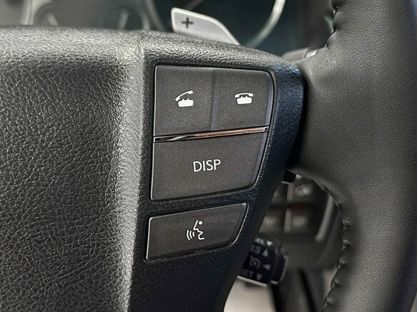 2012 Lexus LX 570 III Рестайлинг, белый, 4190000 рублей - вид 18