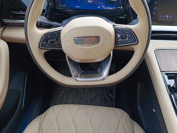 2025 Geely Monjaro (Xingyue L) I Рестайлинг (China Market), белый, 4250000 рублей - вид 20