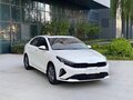 2023 Kia K3 II (China Market) Рестайлинг, белый - вид 2