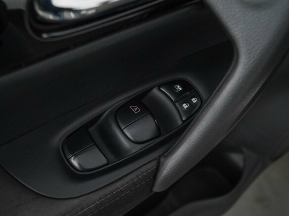 2017 Nissan Qashqai II, белый, 1879999 рублей - вид 16