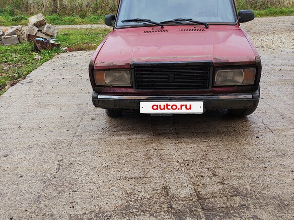 2000 Lada (ВАЗ) 2107, красный, 51000 рублей