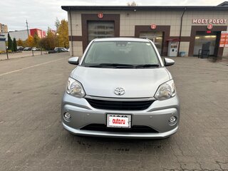 2021 Toyota Passo III Рестайлинг, серебристый, 1060000 рублей, вид 1