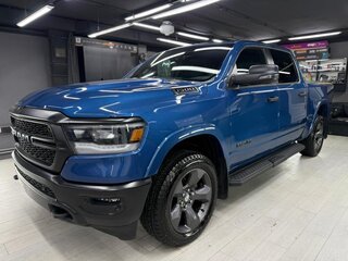 2023 Ram 1500 Crew Cab eTorque V, синий, 7900000 рублей, вид 1