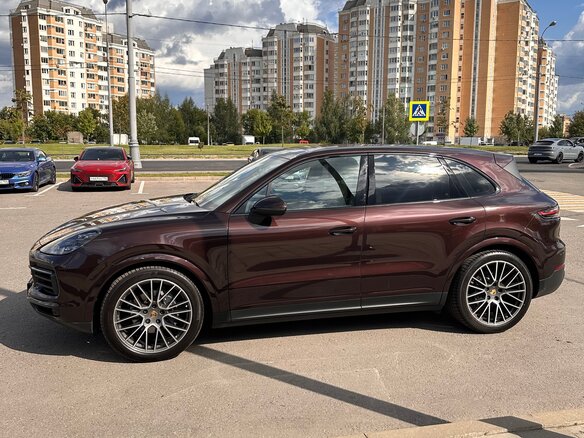 2020 Porsche Cayenne III, коричневый - вид 2
