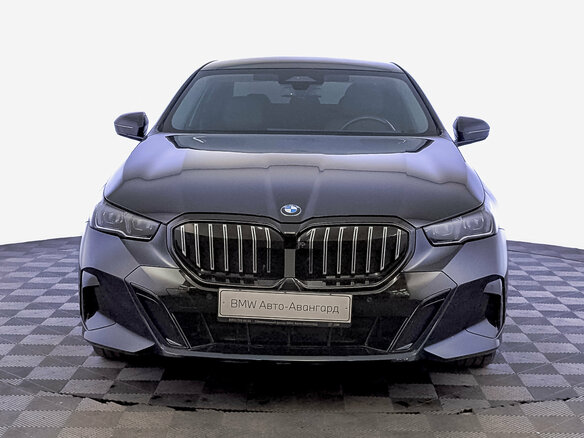 2024 BMW 5 серии Long 530Li xDrive VIII (G60/G61/G68), синий, 6650000 рублей - вид 1