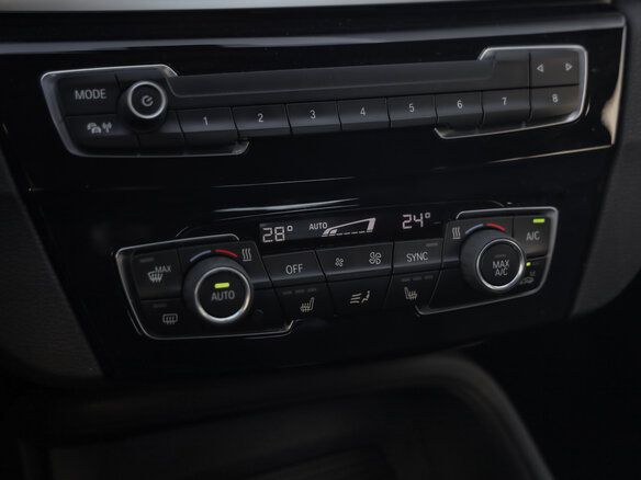 2019 BMW X1 18i sDrive II (F48), синий - вид 15