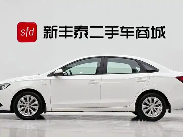 2021 Buick Excelle III Рестайлинг, белый, 1258000 рублей - вид 2