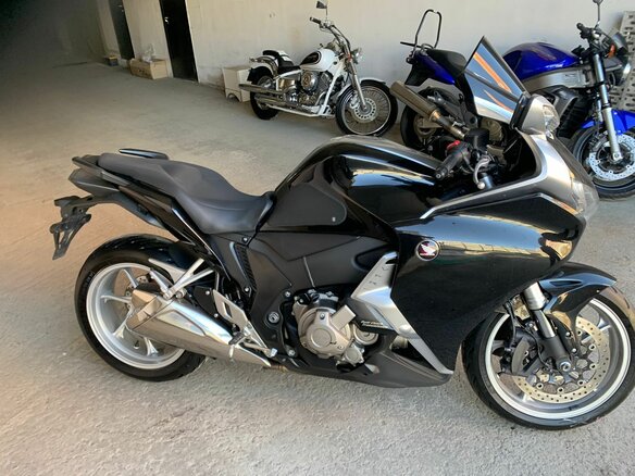 2013 Honda VFR 1200, чёрный, 730000 рублей - вид 5