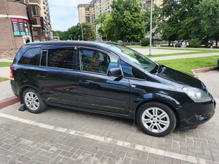 2012 Opel Zafira B Рестайлинг, чёрный, 720000 рублей, вид 3