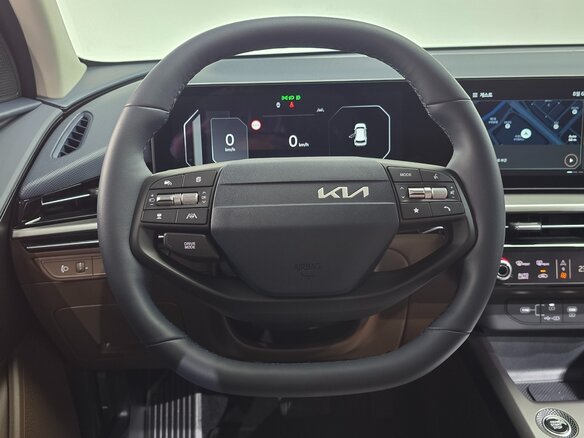 2026 Kia Niro II Рестайлинг, белый, 3218999 рублей - вид 8