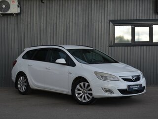 2011 Opel Astra J, белый, 739999 рублей, вид 3