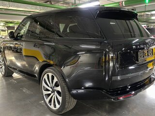 2026 Land Rover Range Rover D350 MHEV Long V, чёрный, 23770000 рублей, вид 4