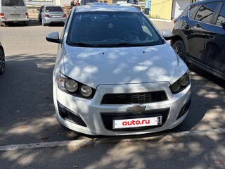 2014 Chevrolet Aveo II, белый, 720000 рублей, вид 2
