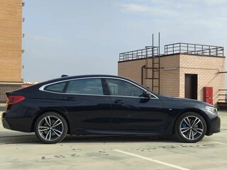 2021 BMW 6 серии Gran Turismo 620d IV (G32) Рестайлинг, синий, 4990000 рублей, вид 4