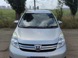 2015 Toyota ISis I Рестайлинг, серебристый, 1350000 рублей, вид 2