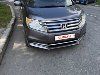 2013 Honda Stepwgn IV Рестайлинг, серебристый, 1599000 рублей, вид 2