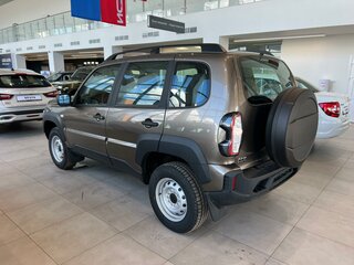 2026 Lada (ВАЗ) Niva Travel I Рестайлинг, коричневый, 1548000 рублей, вид 3