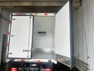 2025 Iveco Daily, голубой, 7800000 рублей, вид 5