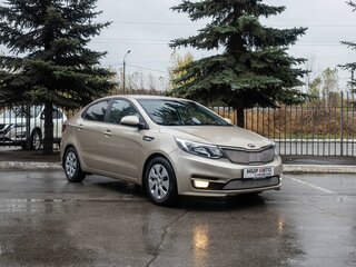 2015 Kia Rio III Рестайлинг, бежевый, 1085000 рублей, вид 1