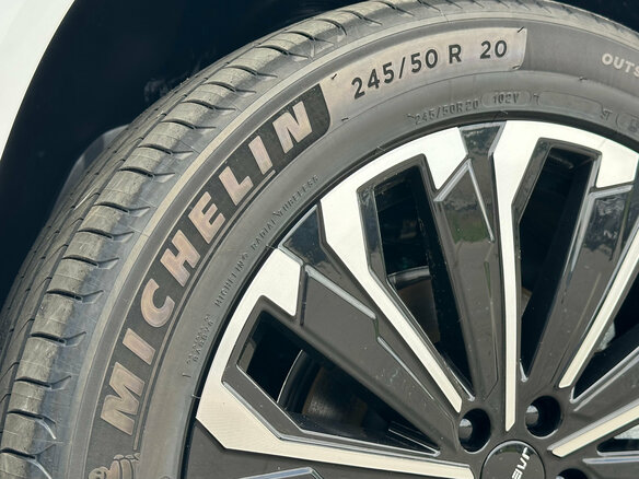 2026 Jaecoo J8, чёрный - вид 21