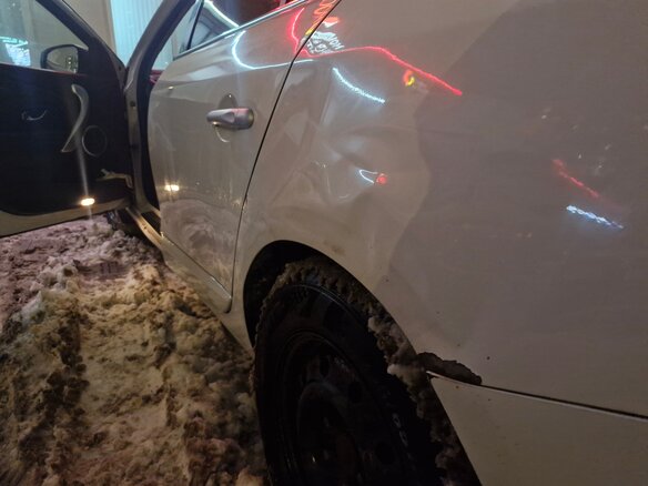 2011 Renault Fluence I, белый - вид 4