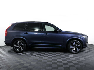 2022 Volvo XC90 B5 II Рестайлинг 1, синий, 4707000 рублей, вид 4