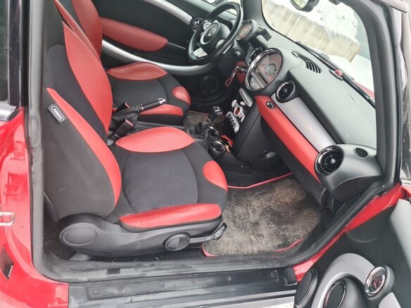 2008 Mini Hatch Cooper S II (R56), красный, 1050000 рублей - вид 9