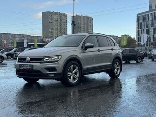 2020 Volkswagen Tiguan II, серый, 2699000 рублей, вид 4