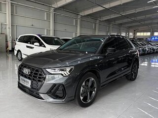 2023 Audi Q3 35 TFSI II (F3), серебристый, 2400000 рублей, вид 1
