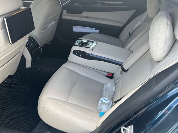 2014 BMW 7 серии 750i xDrive V (F01/F02/F04) Рестайлинг, синий, 2300000 рублей - вид 12