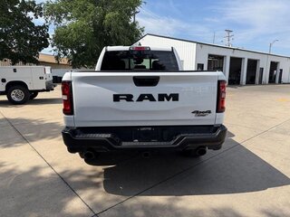 2025 Ram 1500 Crew Cab V Рестайлинг, белый, 5877000 рублей, вид 5
